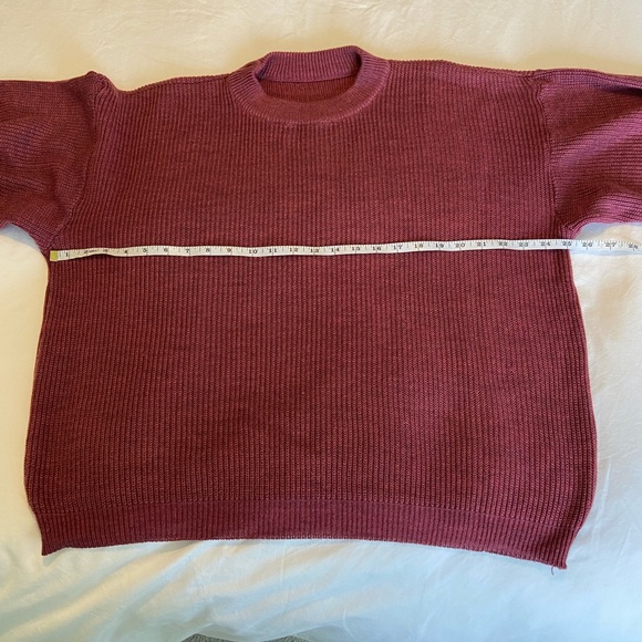 Burgundy crew neck knit sweater - Picture 3 of 6
